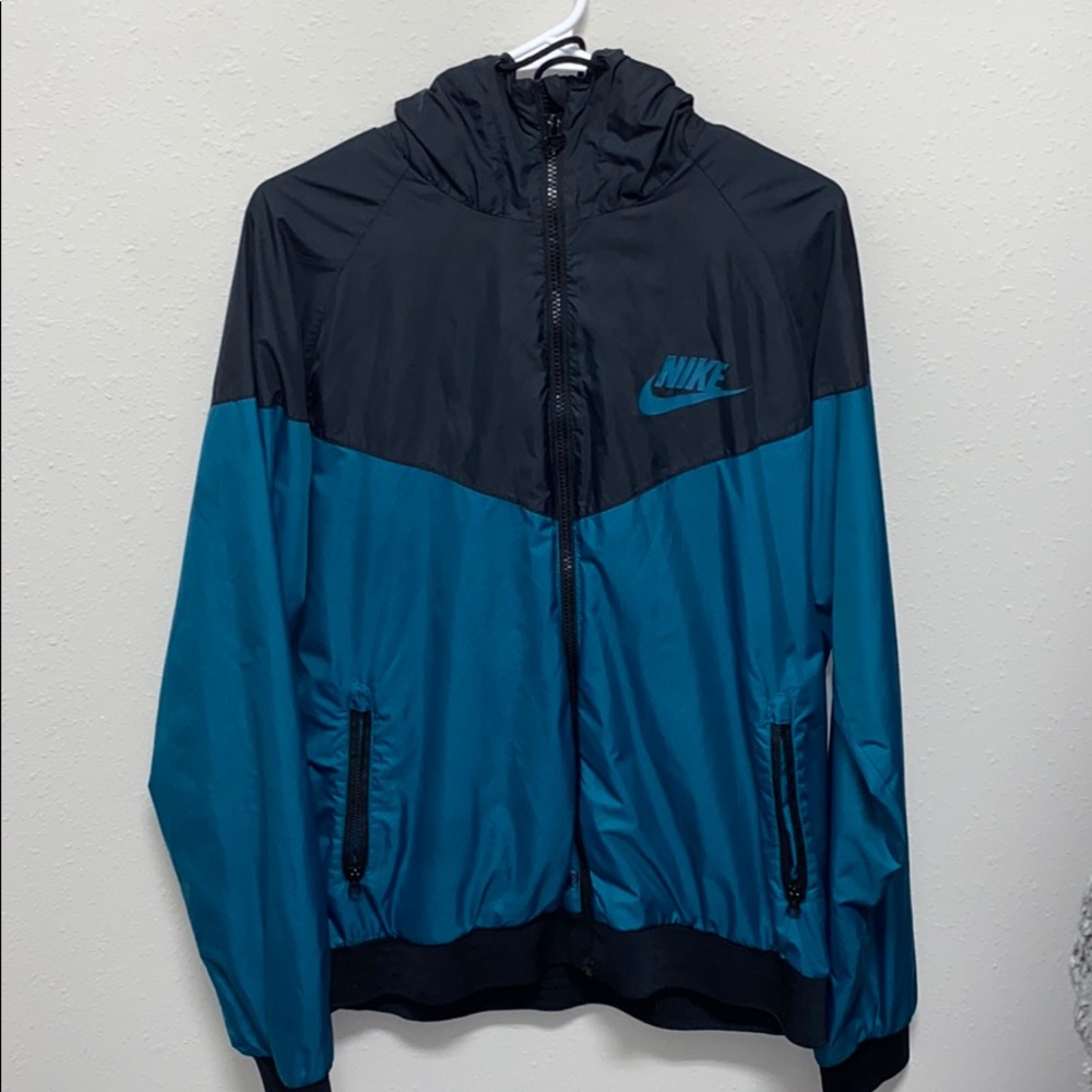 Nike vintage windbreaker